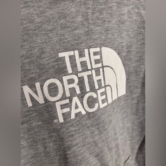 North Face Boys Graphic Hoodie - Picture 4 of 5